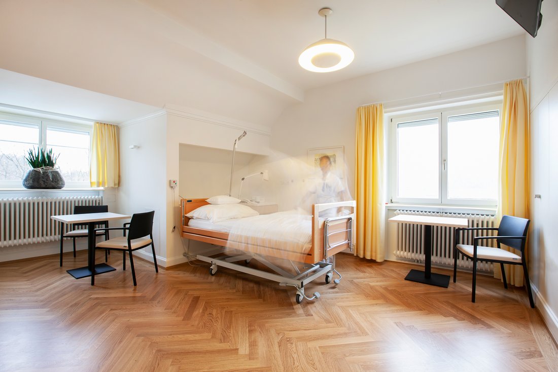 Klinik Susenberg: helles Zimmer